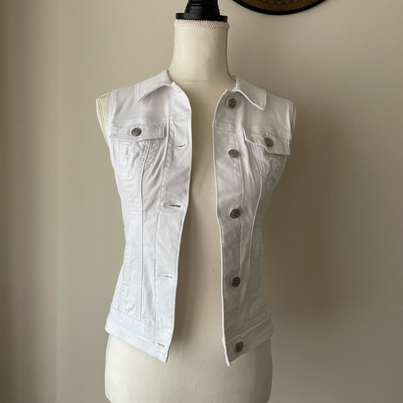 GBG Stretch White Button Down Vest Sz Small NWT - Picture 1 of 11